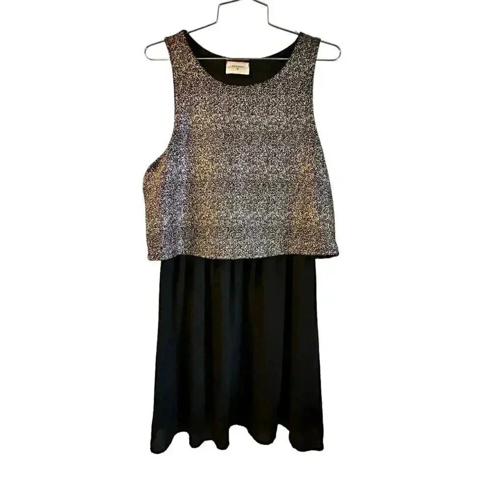 everly dress size large layered silver and black mini